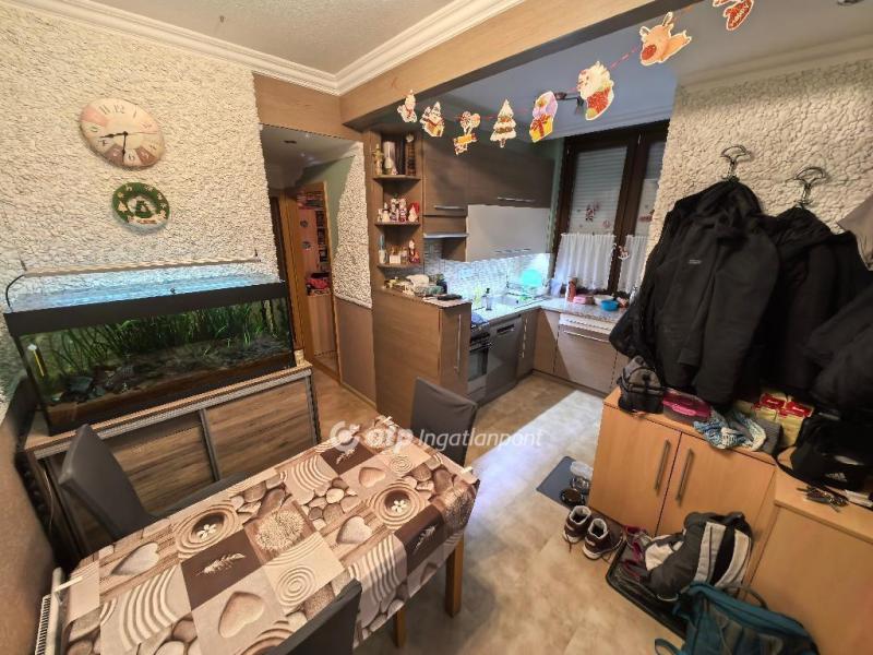 Eladó lakás Hajdúböszörmény