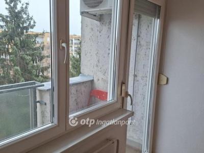 Eladó lakás Hajdúböszörmény