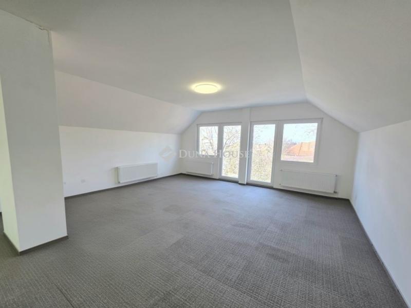 Eladó családi ház Fót