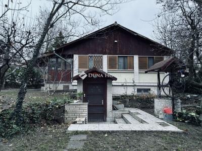 Eladó családi ház Budapest