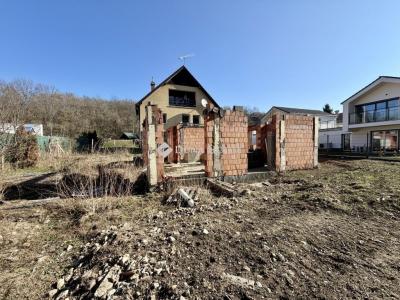Eladó lakóövezeti telek Szentendre