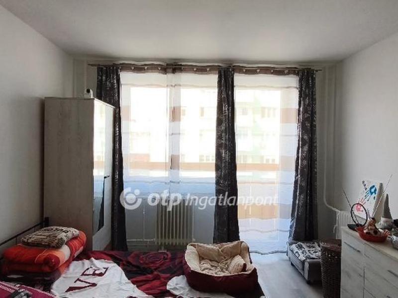 Eladó lakás Dunaújváros