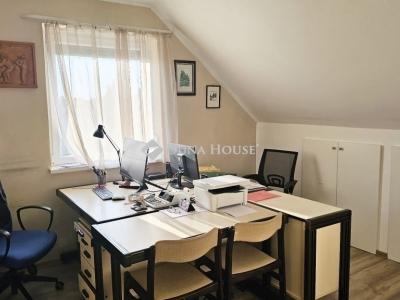 Eladó családi ház Budapest