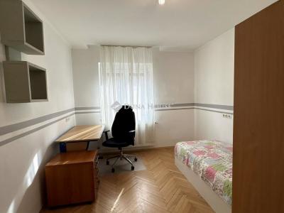 Eladó lakás Szeged