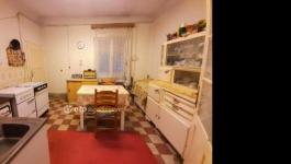 Eladó családi ház Budapest