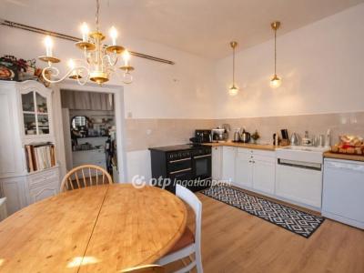 Eladó családi ház Bugyi