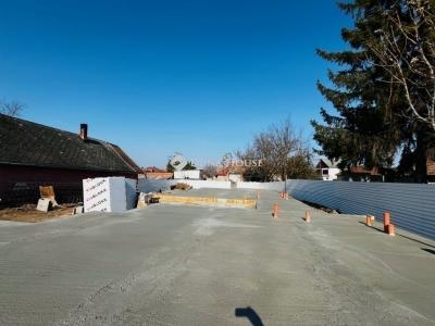 Eladó ikerház Monor