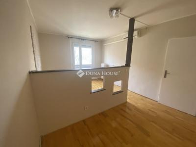 Eladó lakás Pécs