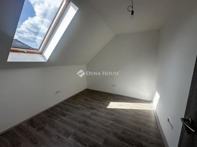 Eladó lakás Pellérd