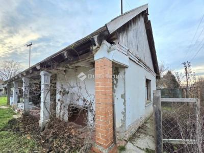 Eladó családi ház Tápióság