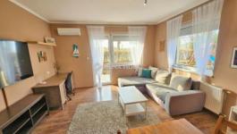 Eladó lakás Üllő