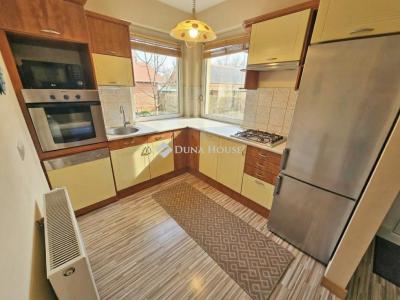 Eladó lakás Üllő