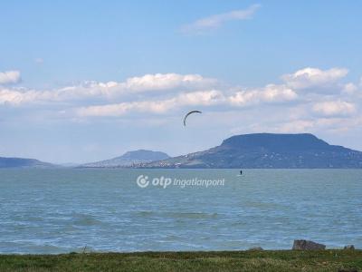 Eladó lakás Fonyód
