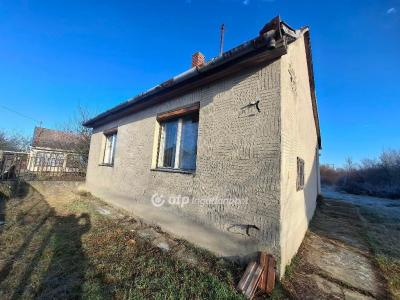 Eladó családi ház Biharkeresztes