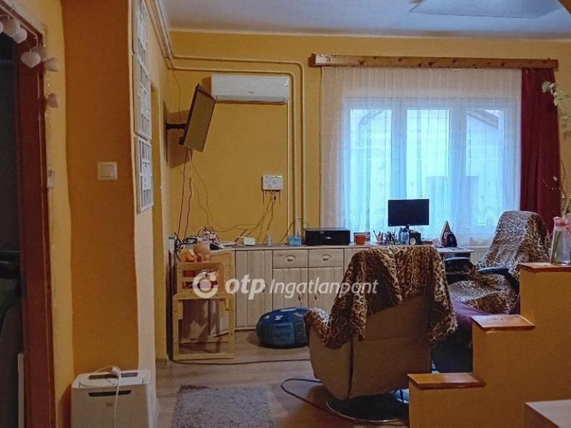 Eladó családi ház Szeged