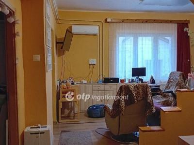 Eladó családi ház Szeged