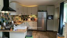 Eladó családi ház Törtel