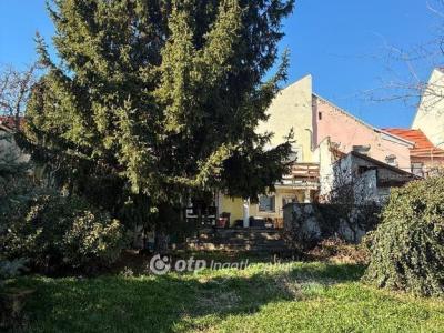 Eladó családi ház Pécs