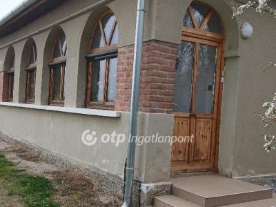 Eladó családi ház Zalavár