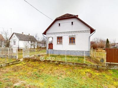 Eladó családi ház Tákos