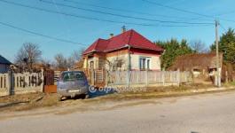 Eladó családi ház Nyírkarász