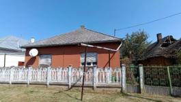 Eladó családi ház Mándok