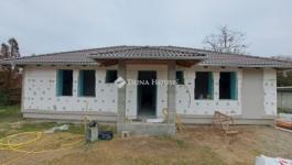 Eladó családi ház Csévharaszt