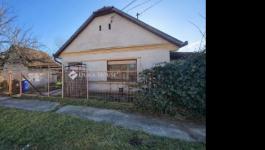 Eladó családi ház Üllő