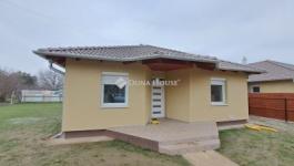 Eladó családi ház Csévharaszt