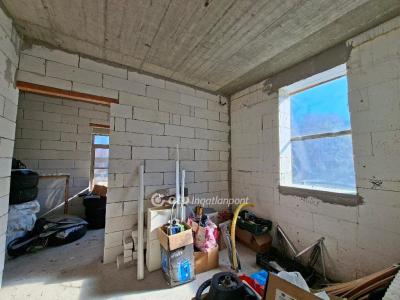 Eladó családi ház Diósd