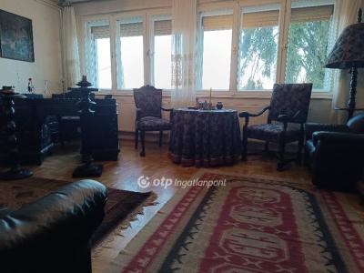 Eladó családi ház Budapest