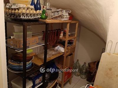 Eladó családi ház Budapest