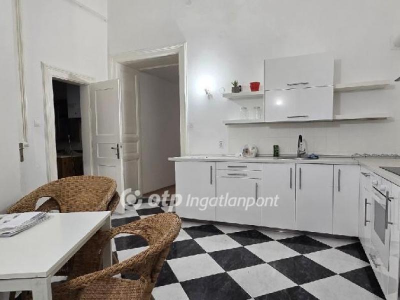 Eladó lakás Budapest