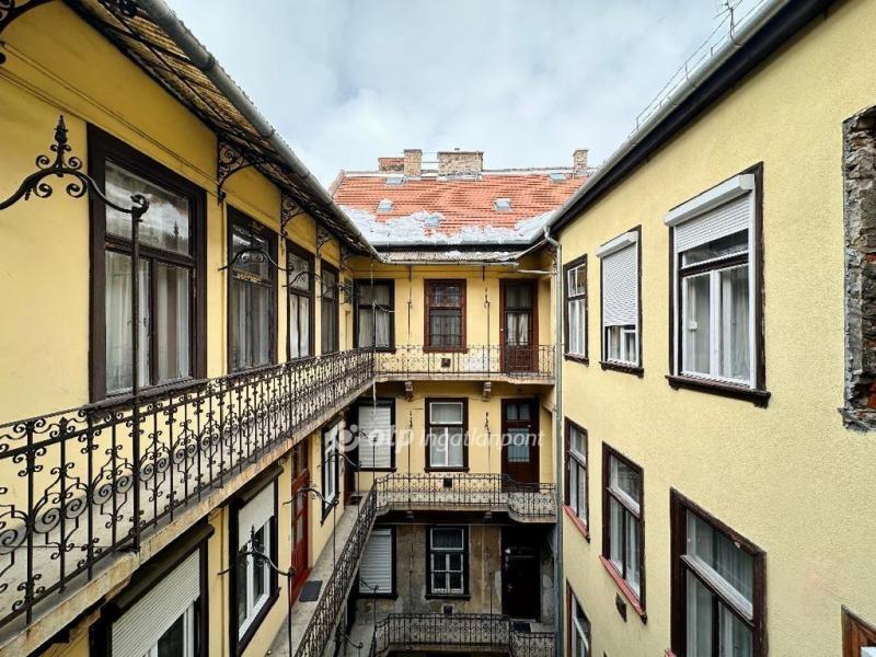 Eladó lakás Budapest