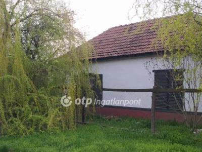 Eladó családi ház Tiszapüspöki