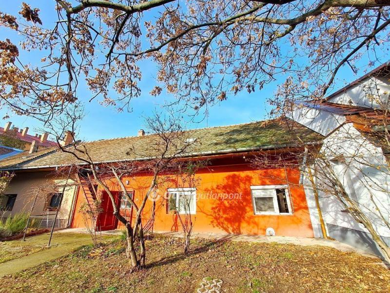 Eladó lakás Kecskemét