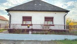 Eladó családi ház Nagyiván
