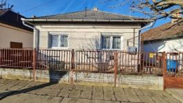 Eladó családi ház Balmazújváros