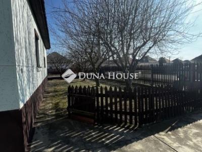 Eladó családi ház Jászfényszaru