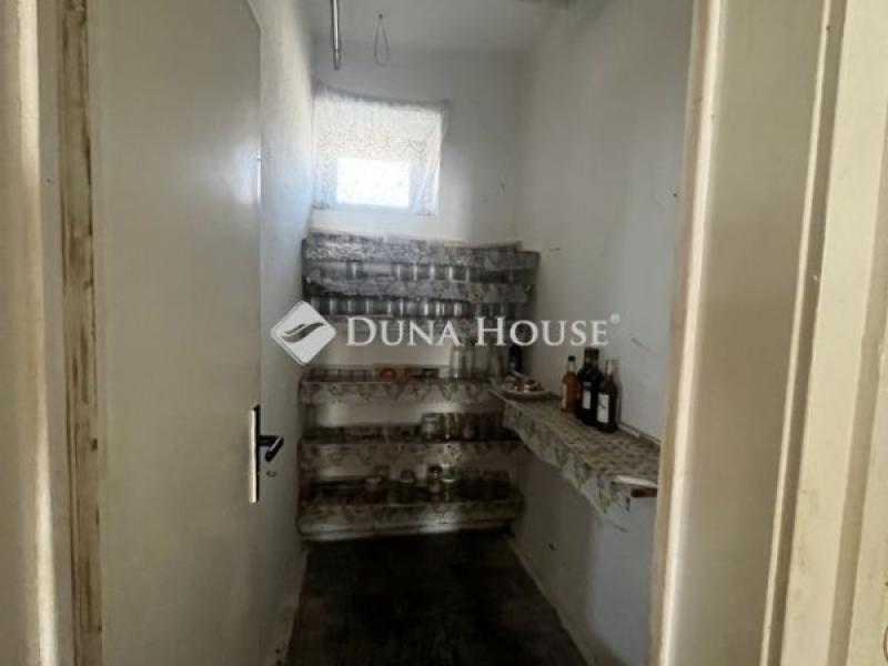 Eladó családi ház Jászfényszaru