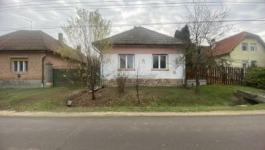 Eladó családi ház Vácszentlászló