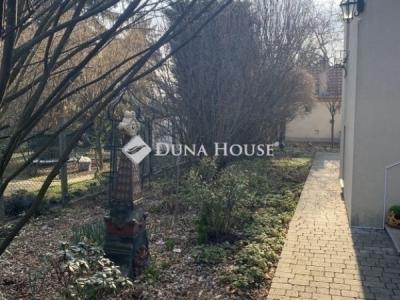 Eladó családi ház Budapest