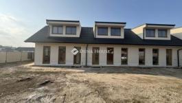 Eladó ikerház Tura