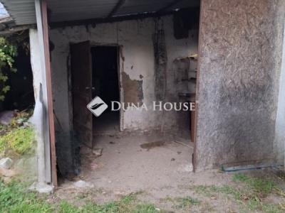 Eladó családi ház Tura