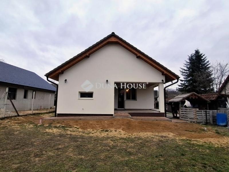 Eladó családi ház Szada