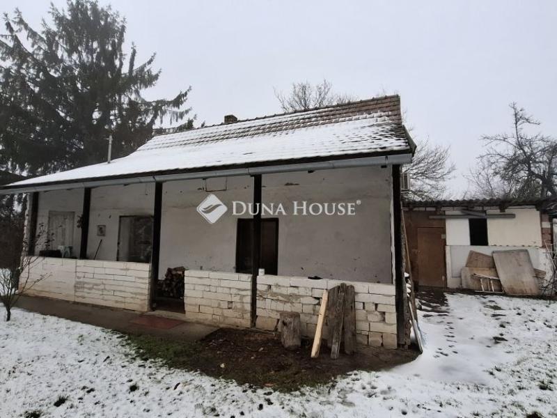 Eladó családi ház Kóka