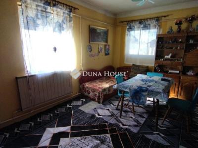 Eladó családi ház Jászladány