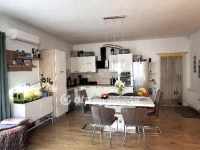 Eladó családi ház Győr