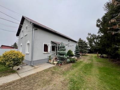 Eladó családi ház Pilis