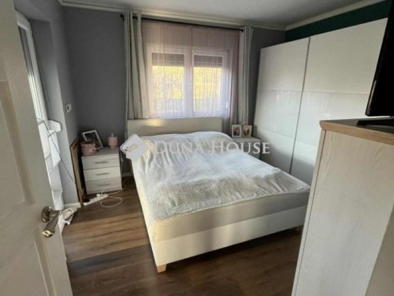 Eladó családi ház Albertirsa